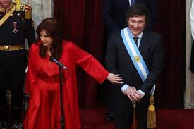 http://www.lacorameco.com.ar/imagenes/cfk_milei.jpg